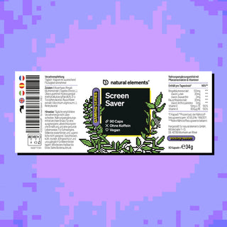 Produktetikett für das Nahrungsergänzungsmittel „Natural Elements Screen Saver“ mit Zutatenliste, Gebrauchsanweisungen und Zertifizierungssymbolen vor einem violetten, pixeligen Hintergrund.